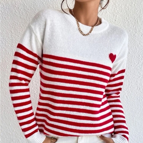 Delilah Wear Sweaters - New heart print striped long sleeve sweater
